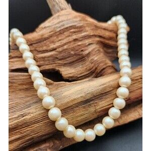 Vintage 18 to 21 inch 6mm Faux Pearl Necklace with Goldtone Clasp